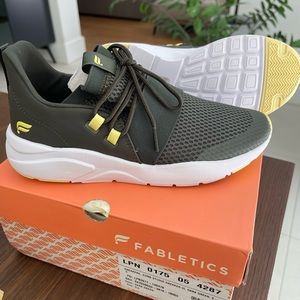 Fabletics new Zuma Studio Sneakers Green/White 6.5
